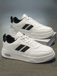 Мужские кроссовки