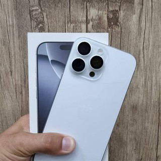 Смартфон Apple iPhone 16 Pro 256GB