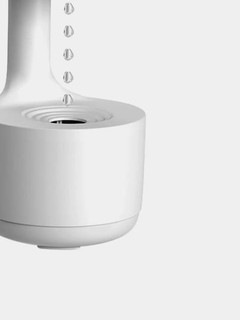 Антигравитационный увлажнитель воздуха, капельный диффузор с USB и часами, 600 мл