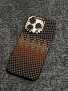 Karbon g'ilof iPhone, 13, 14, 15, 16, Pro, Pro Max uchun, qattiq