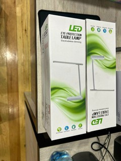 Лампа настольная сенсорная светодиодная, светильник на стол, led для школьника белый