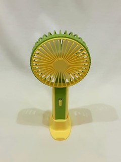 Mini ventilyator — yoritgich va telefon stendi bilan