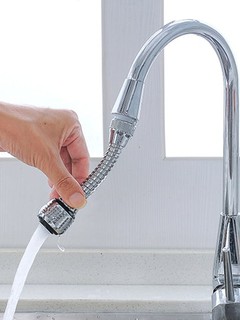 Насадка - душ на краник для кухни, удобный аэратор аксессуар на краник