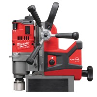Аккумуляторная дрель на магнитной станине Milwaukee M18 FMDP-502C