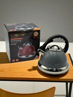 Чайник со свистком Zepter, 3.5 л, нержавеющая сталь, для всех типов плит. серый
