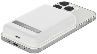 Внешний аккумулятор Belkin Boost Charge Magnetic Wireless , белый